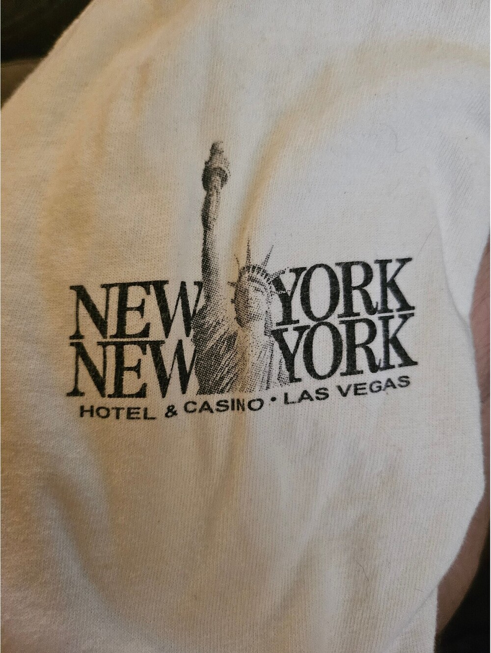 New York New York, Las Vegas Casino White Tee Shirt gildan Mens Size XL - EUC - Picture 4 of 5